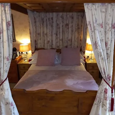 Virginia Guest house 3*