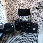 Virginia Konukevi 4*