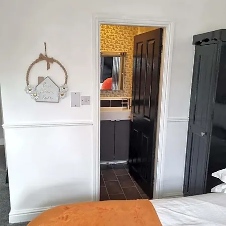 Virginia 4*
