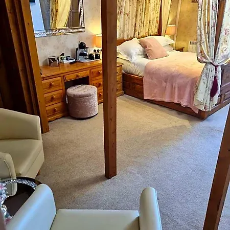 Virginia 4*