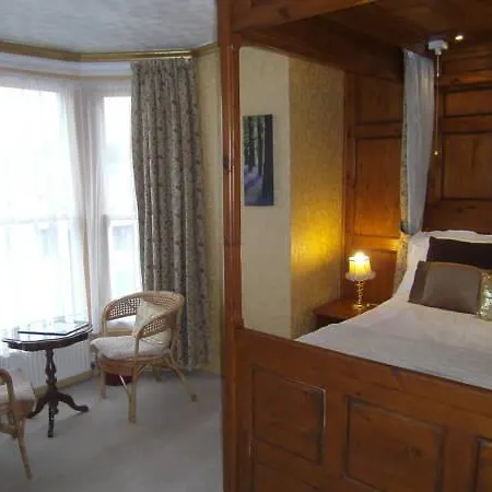 Pensión Virginia 4*